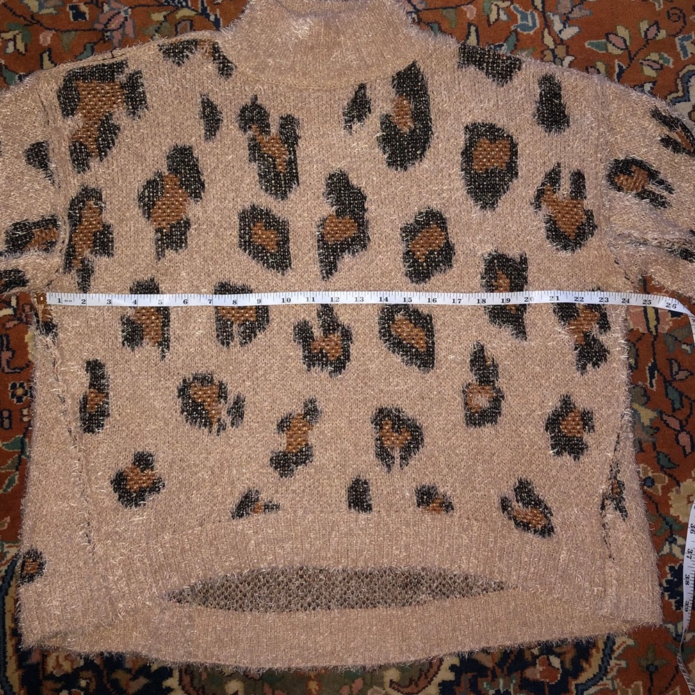Wonderly Nomad Leopard Sweater - Picture 8 of 13